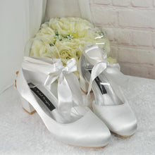 Load image into Gallery viewer, Harriet - Cherry Blossom