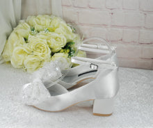 Load image into Gallery viewer, Harriet - Sequin Bow