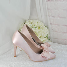 Load image into Gallery viewer, Blush Pink Satin Bridal Set: Handmade Heels, Clutch, Fascinator