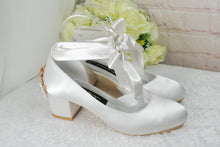 Load image into Gallery viewer, Harriet - Cherry Blossom