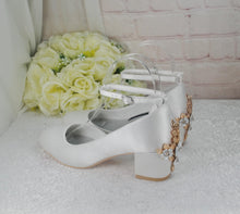 Load image into Gallery viewer, Harriet - Cherry Blossom