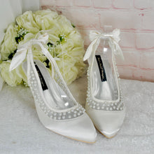 Load image into Gallery viewer, Bridal Slingback Shoes – Satin Bridal Heels with Pearls & Bow Detail, UK6 / US8.5