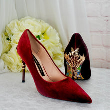Load image into Gallery viewer, Burgundy Velvet Wedding Heels