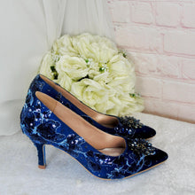 Load image into Gallery viewer, Navy Blue Satin Bridal Set: Floral Heels, Clutch Bag & Fascinator