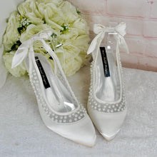 Load image into Gallery viewer, Bridal Slingback Shoes – Satin Bridal Heels with Pearls & Bow Detail, UK6 / US8.5