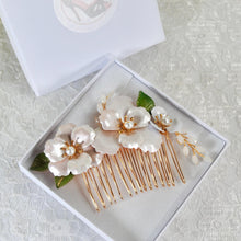 Load image into Gallery viewer, Pearlescent Pink Bridal Hair Comb, Gold Wedding Accessories