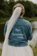 Load image into Gallery viewer, White Personalised Pearl Bridal Jacket: Bride to Be, Hen Party