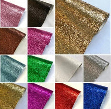 Load image into Gallery viewer, Glitter Heart Shoe Clips