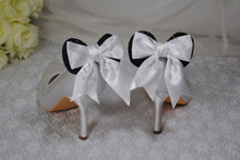 Load image into Gallery viewer, Mouse Ear Shoe Clips
