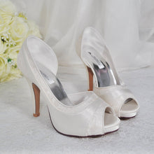 Load image into Gallery viewer, Satin and Lace Bridal Shoes