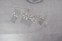 Load image into Gallery viewer, Pearl Bridal Hair Pin Set