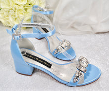 Load image into Gallery viewer, Low Block Heel Wedding Shoes- Size UK6/US8.5
