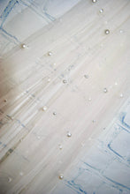 Load image into Gallery viewer, Wedding Pearl Veil - 75-500cm