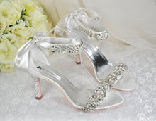 Load image into Gallery viewer, Blush Pink & Ivory Wedding Sandals Size UK6/US8.5