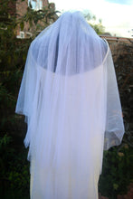 Load image into Gallery viewer, 2-Tier Sparkling Glitter Bridal Veils - 100cm to 300cm - Ivory, White or Champagne - with Comb & Blusher