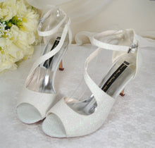 Load image into Gallery viewer, Jennifer