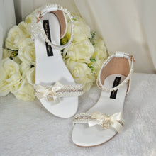 Load image into Gallery viewer, Pearl Flat Wedding Shoes - Size UK6/US8.5