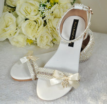 Load image into Gallery viewer, Pearl Flat Wedding Shoes - Size UK6/US8.5