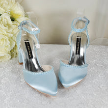 Load image into Gallery viewer, Block Heel with Pearls