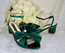 Load image into Gallery viewer, Silk (Green)