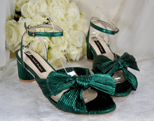 Load image into Gallery viewer, Silk (Green)