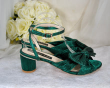 Load image into Gallery viewer, Silk (Green)