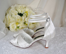 Load image into Gallery viewer, White Satin Low Heel Wedding Sandals UK6/US8.5