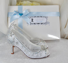 Load image into Gallery viewer, Cinderella