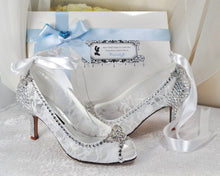 Load image into Gallery viewer, Cinderella