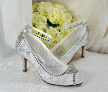 Load image into Gallery viewer, Cinderella