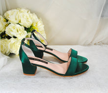 Load image into Gallery viewer, Emerald Green Block Heel Sandals Size UK5/US7.5