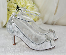 Load image into Gallery viewer, Cinderella