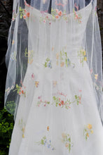Load image into Gallery viewer, Meadow Flower Veil 90cm- 300cm