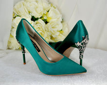 Load image into Gallery viewer, Green Vine Heels