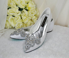 Load image into Gallery viewer, Satin Pointy Toe Flats with Sparkly RHINESTONES APPLIQUÉ