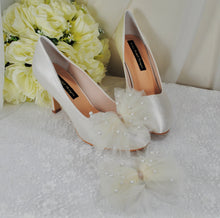 Load image into Gallery viewer, Shoe Bow Clips