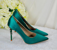 Load image into Gallery viewer, Green Vine Heels