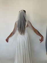 Load image into Gallery viewer, Sparkle Pearl Bridal Veil, 75cm - 300cm