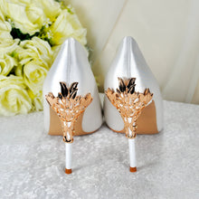 Load image into Gallery viewer, Ivory with Gold Filigree Vine Heels