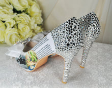 Load image into Gallery viewer, Alice in Wonderland Wedding Shoes