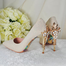 Load image into Gallery viewer, Ellora - Light Gold Shimmer