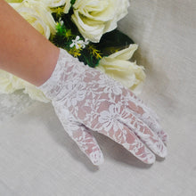 Load image into Gallery viewer, Off White Short Bridal Lace Gloves
