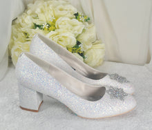 Load image into Gallery viewer, Christmas Winter Wedding Shoes