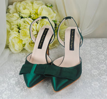 Load image into Gallery viewer, Emerald Green Satin Sling backs & Matching Bag