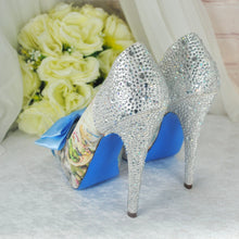 Load image into Gallery viewer, Alice in Wonderland Bridal Shoes UK5/US7.5