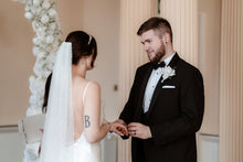 Load image into Gallery viewer, Pearl Bridal Veils