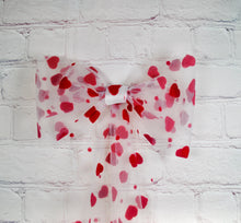 Load image into Gallery viewer, Heart Hair Bow