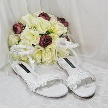 Load image into Gallery viewer, Floral Lace Flat Sandals