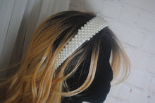 Load image into Gallery viewer, Bridal Pearl Beaded Headband