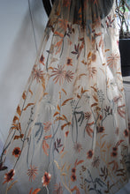 Load image into Gallery viewer, Autumn Flower Floral Veil, Beautiful Wedding Veil with Autumnal Embroidery